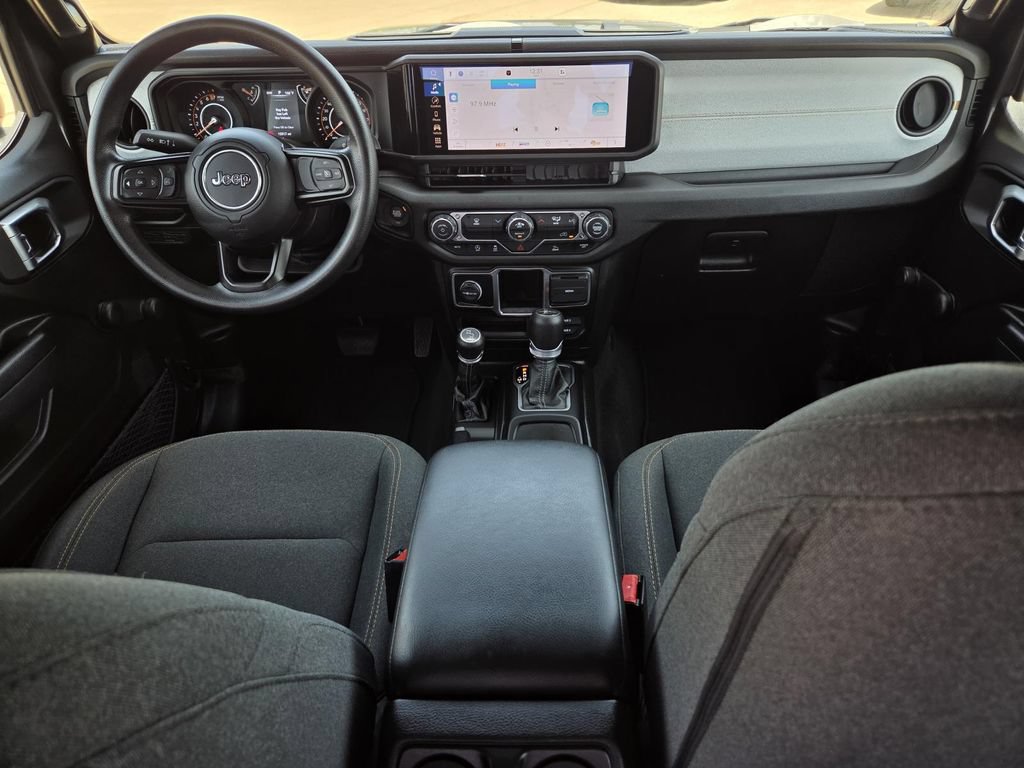 Used 2024 Jeep Gladiator Sport AWD/4WD image 14