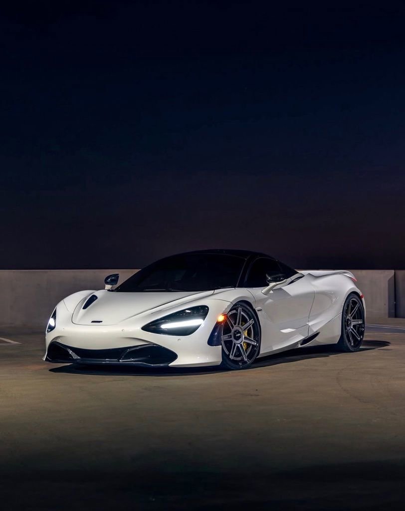 Used 2018 McLaren 720S Performance RWD image 6