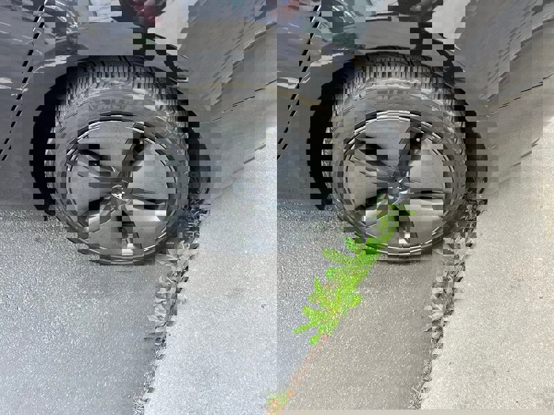 Used 2018 Tesla Model 3 Long Range image 11