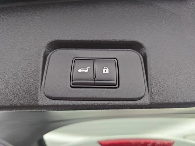 Used 2024 Nissan Rogue SV image 39