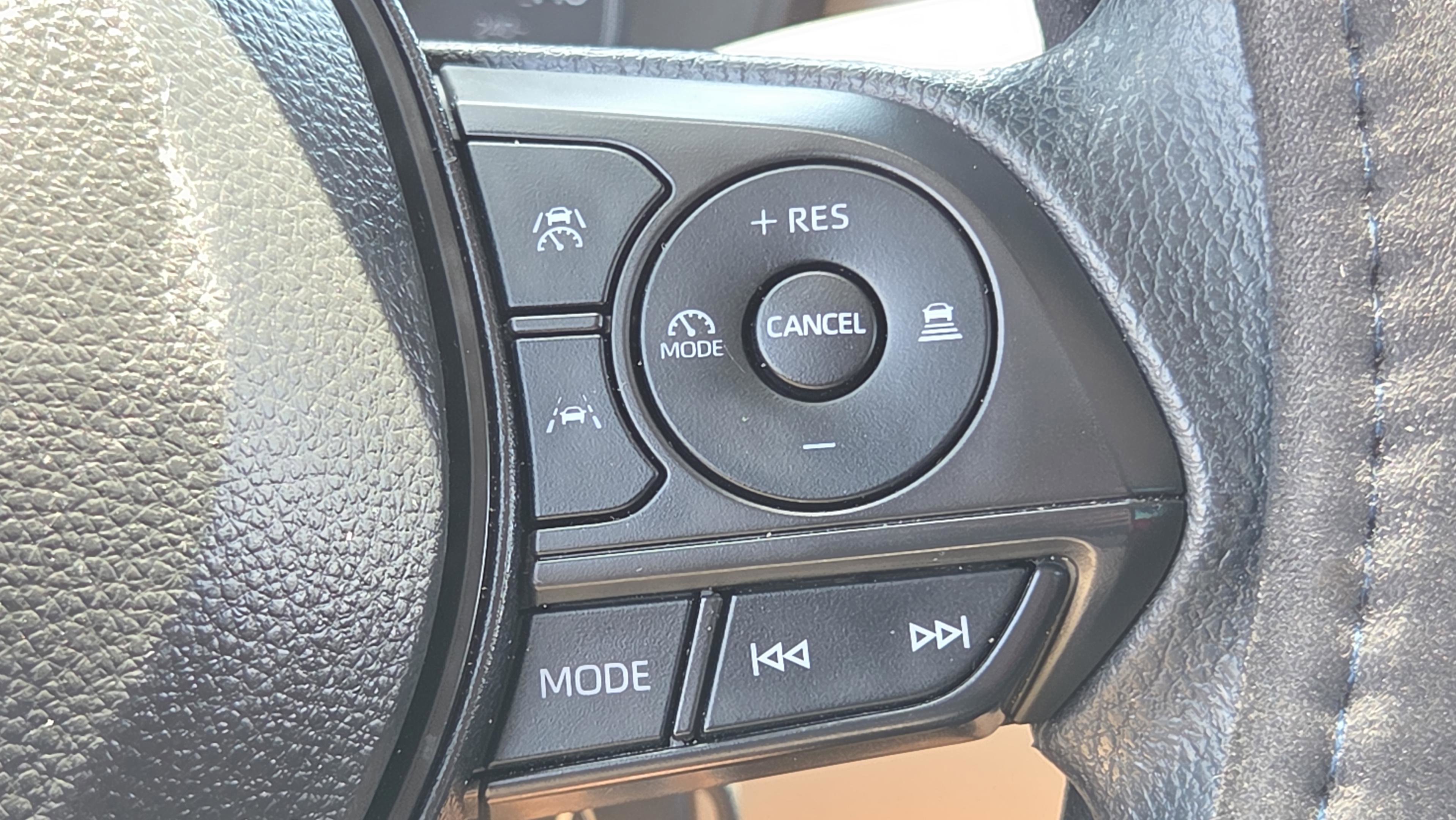 Certified 2024 Toyota Corolla Cross L FWD image 25