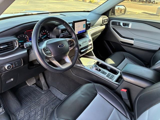 Used 2022 Ford Explorer XLT w/ Equipment Group 202A image 19