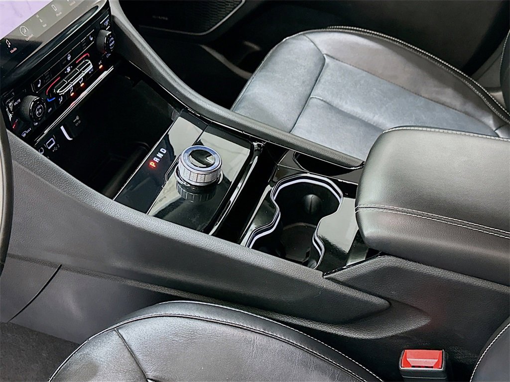 Used 2022 Jeep Grand Cherokee Limited image 17