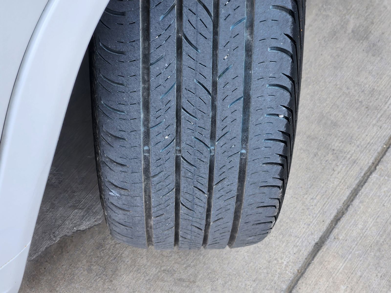 Used 2024 Jeep Compass Limited w/ High Altitude Package image 12