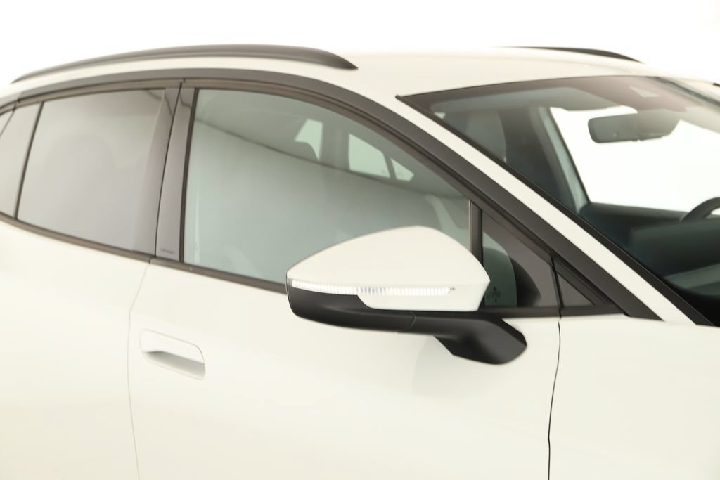 Used 2024 Volkswagen ID.4 2WD image 34