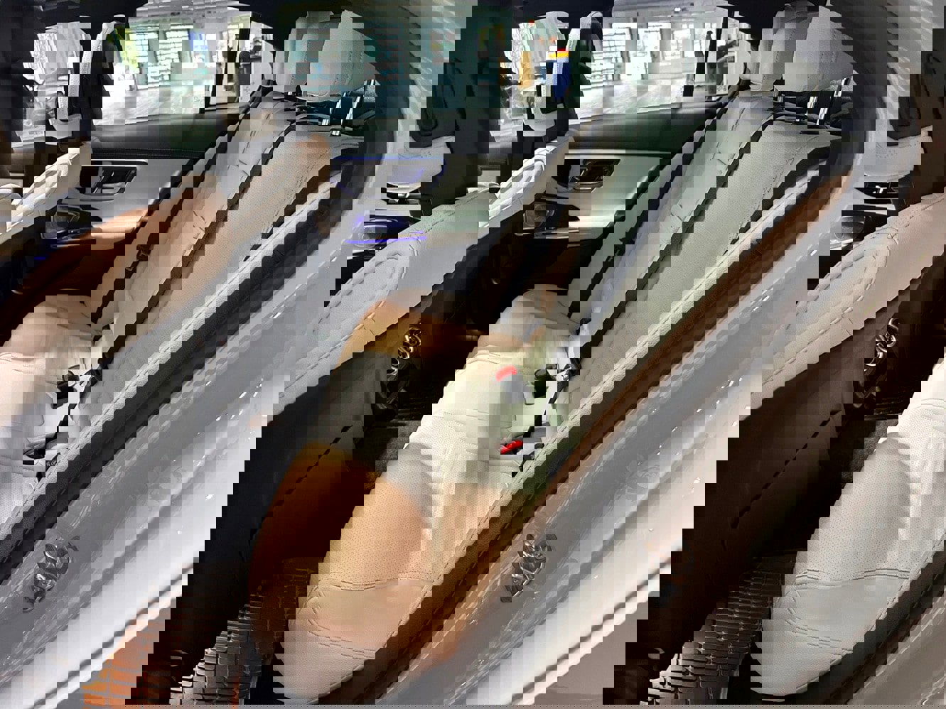 New 2026 Mercedes-Benz C 300 4MATIC Sedan image 14