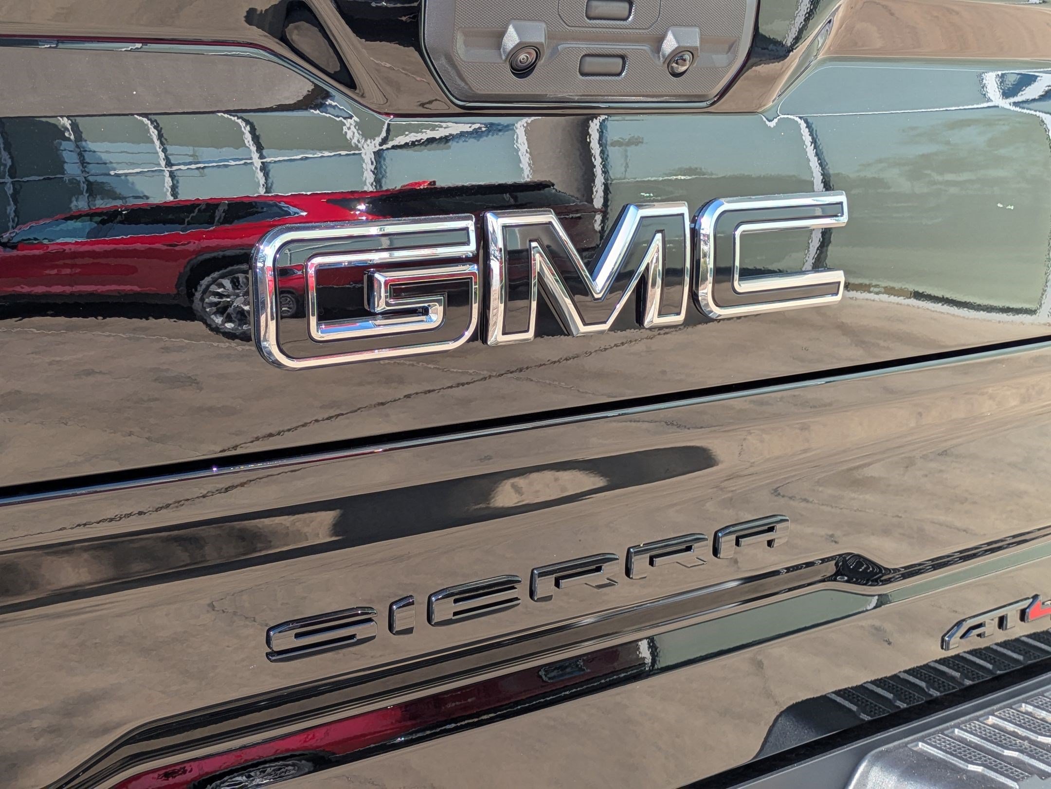 Used 2026 GMC Sierra 1500 AT4X w/ LPO, Black Badging Package AWD/4WD image 27