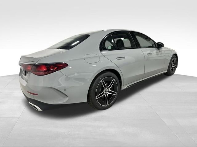 New 2026 Mercedes-Benz E 450 4MATIC Sedan image 5