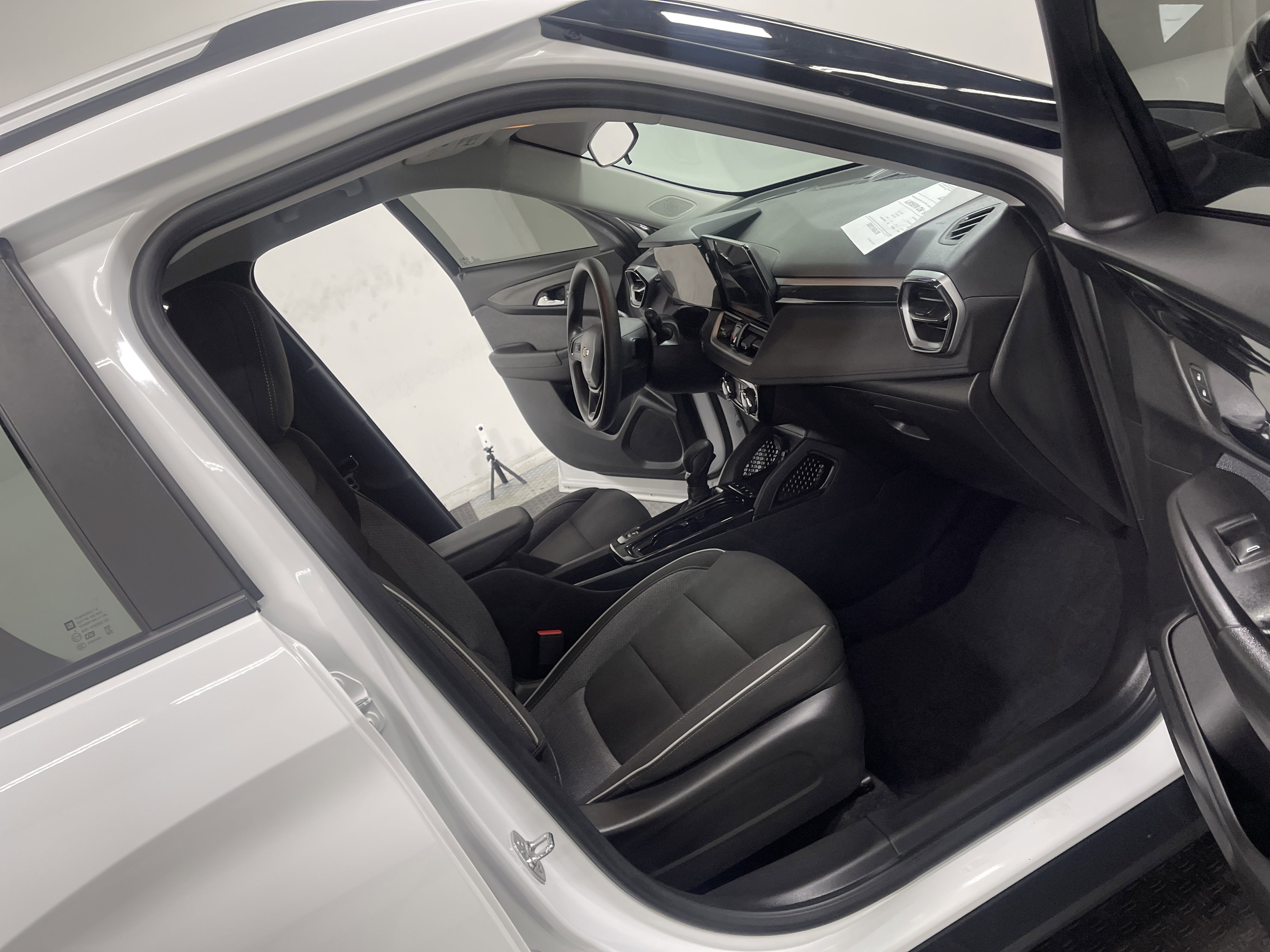 Used 2024 Chevrolet TrailBlazer LT image 22