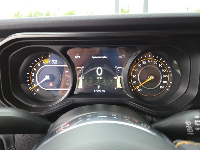 Used 2024 Jeep Wrangler Unlimited Sahara w/ Technology Group AWD/4WD image 17
