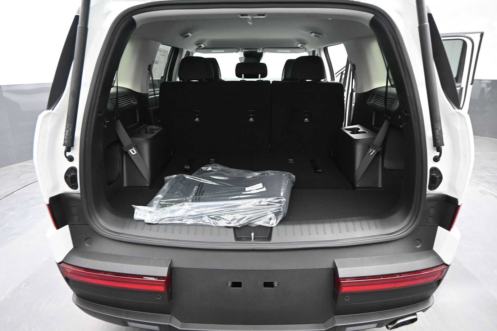 New 2027 Hyundai Santa Fe SE AWD/4WD image 14