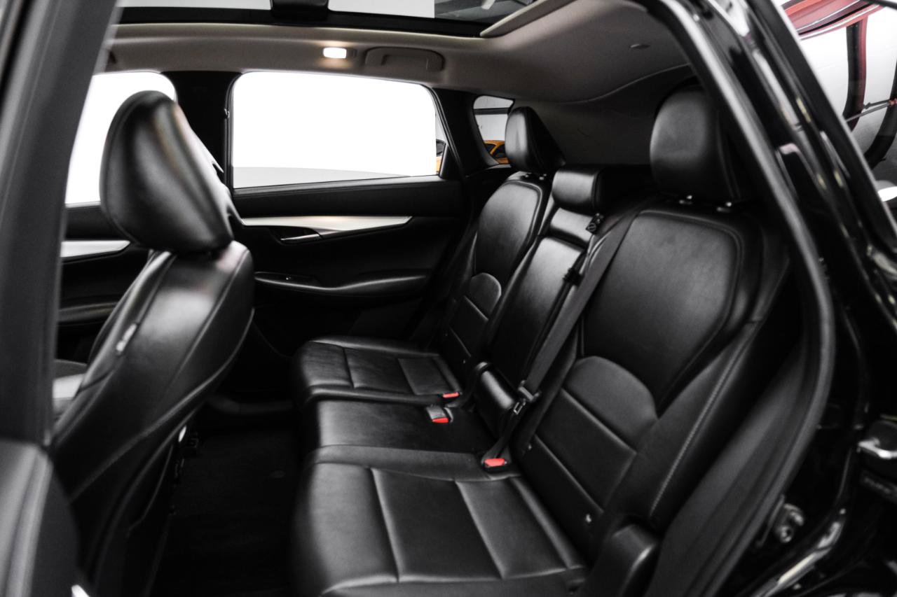 Used 2019 INFINITI QX50 Luxe w/ Navigation Package FWD image 33