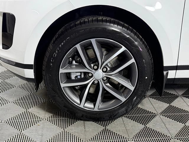 Certified 2026 Land Rover Range Rover Evoque S AWD/4WD image 11