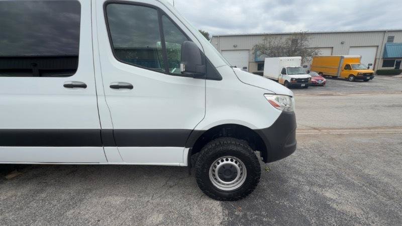 Used 2019 Freightliner Sprinter 2500 AWD/4WD image 14