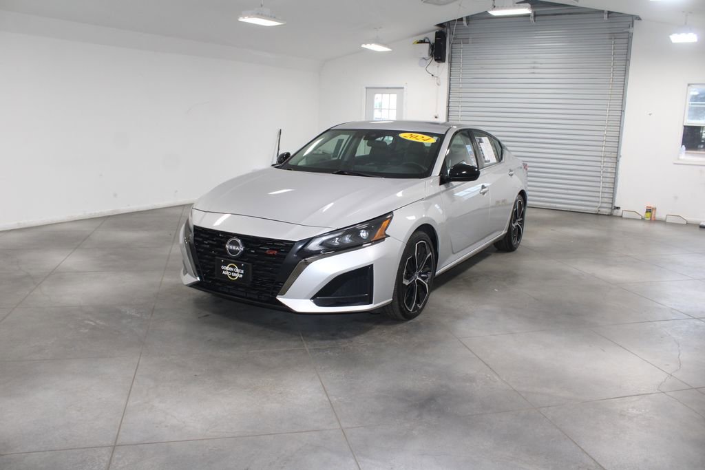 Used 2024 Nissan Altima 2.5 SR image 4