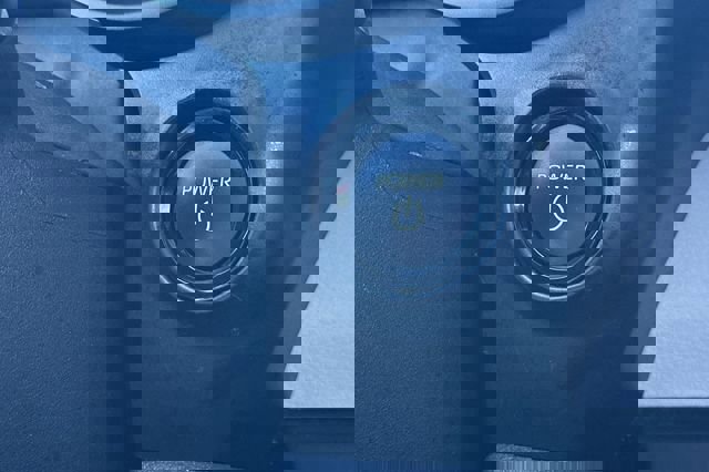 Used 2025 Toyota Sienna XLE image 27