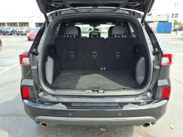 Used 2024 Ford Escape ST-Line w/ Tech Pack #1 AWD/4WD image 12