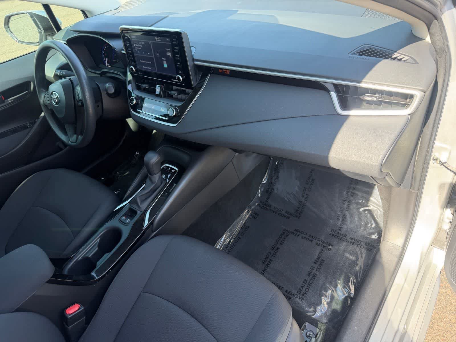 Used 2022 Toyota Corolla LE w/ Carpet Mat Package (TMS) FWD image 11