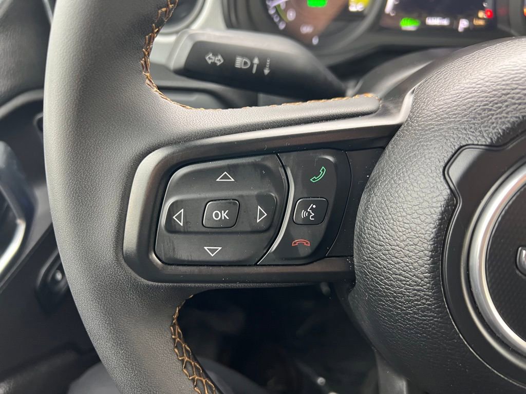 Used 2024 Jeep Wrangler Unlimited w/ Technology Group image 21