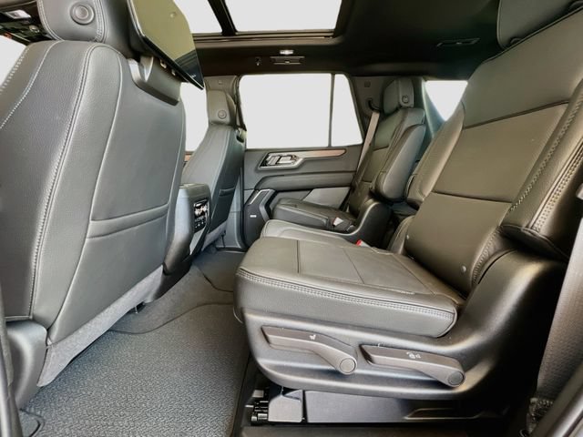 New 2026 GMC Yukon Denali w/ Denali Reserve Package AWD/4WD image 17