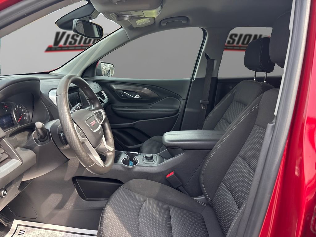 Used 2023 GMC Terrain SLE image 9