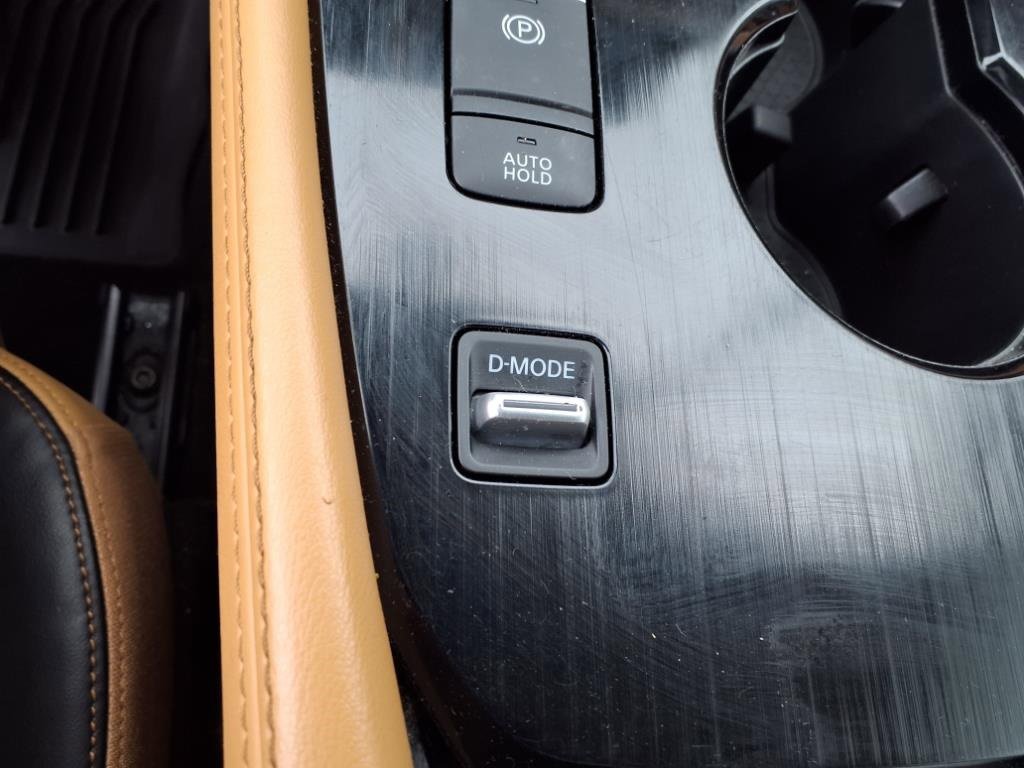 Used 2021 Nissan Rogue Platinum image 20