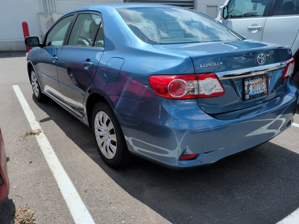 Used 2013 Toyota Corolla LE FWD image 3
