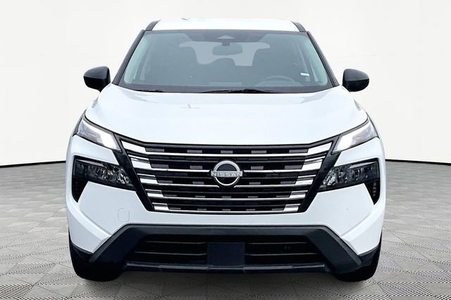 Used 2024 Nissan Rogue S video 2