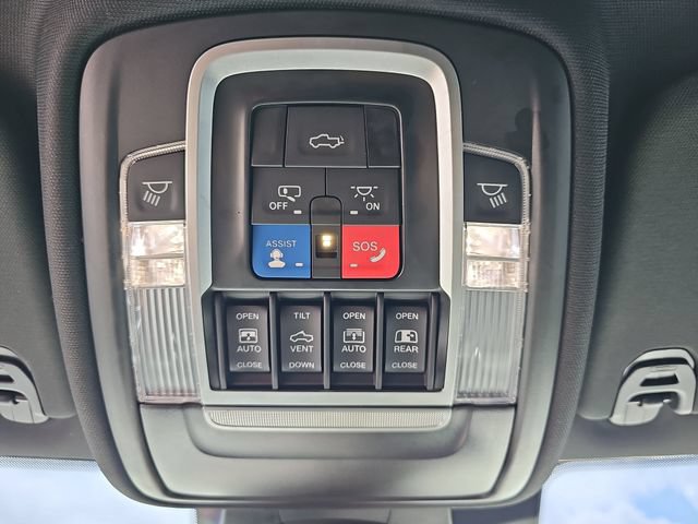 Used 2023 RAM 1500 Laramie RWD image 34