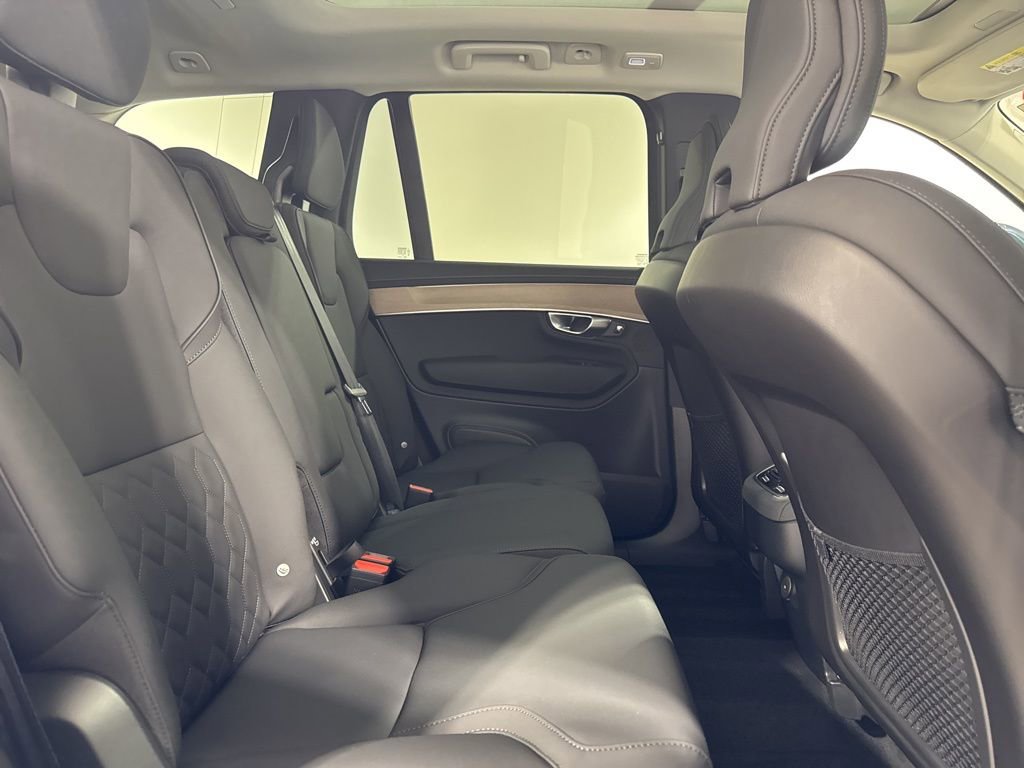 Used 2026 Volvo XC90 B6 Core w/ Protection Package Premier AWD/4WD image 25