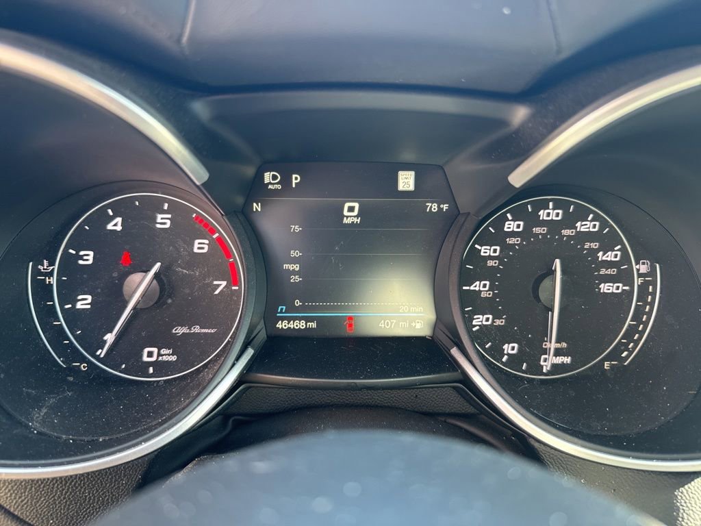 Used 2023 Alfa Romeo Stelvio Veloce AWD/4WD image 40