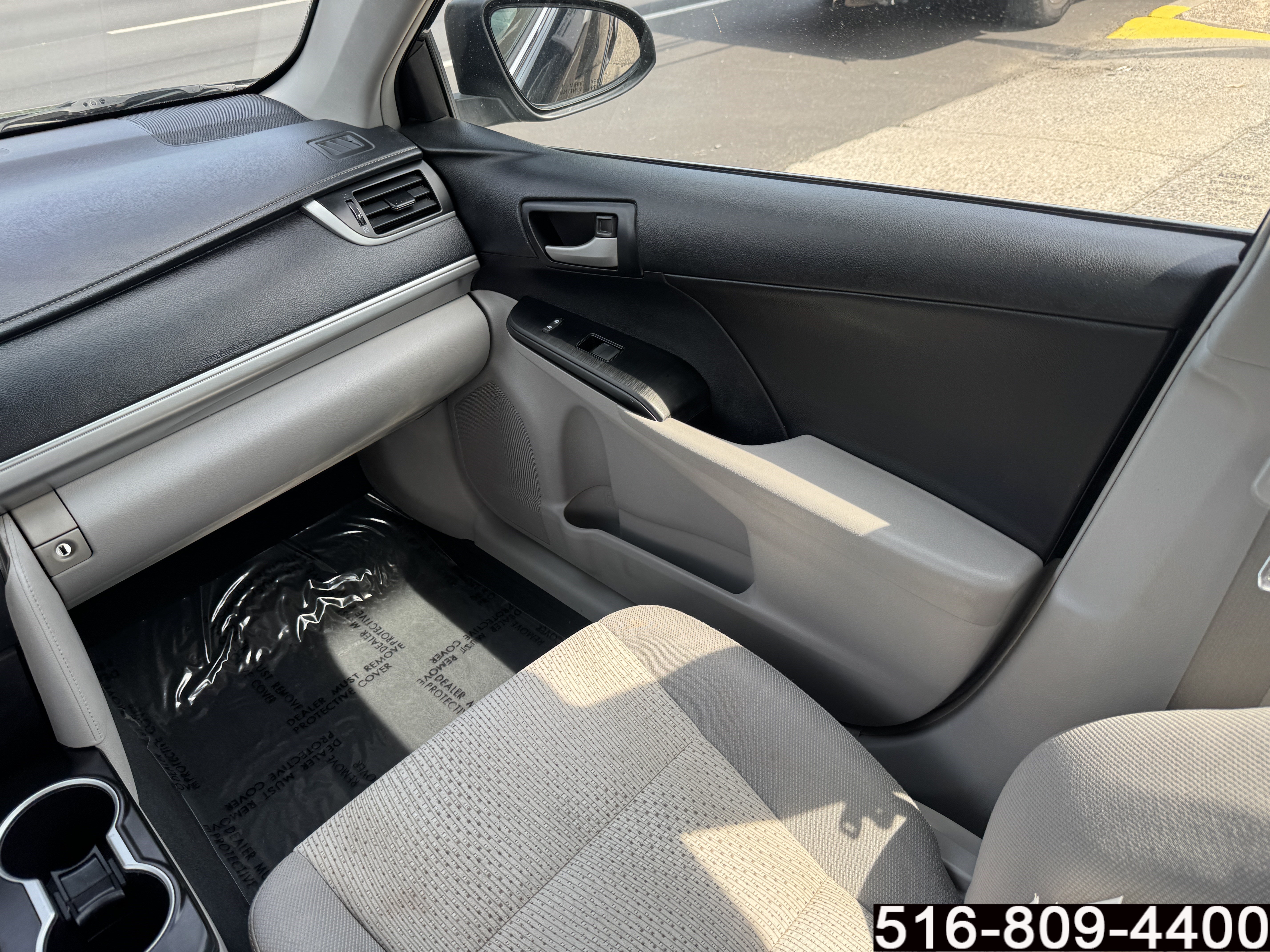 Used 2014 Toyota Camry LE FWD image 15