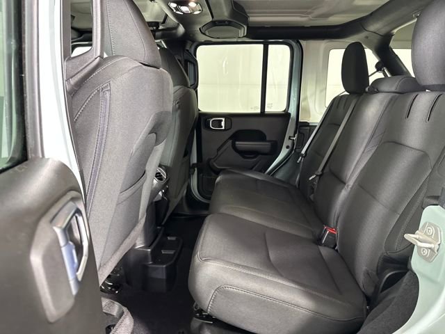 Used 2023 Jeep Wrangler Unlimited w/ Cold Weather Group image 25