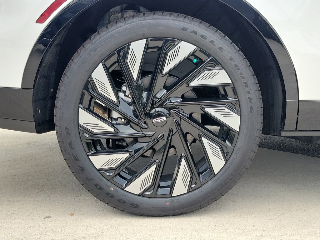 New 2026 Lincoln Nautilus Reserve w/ Jet Appearance Package AWD/4WD image 7