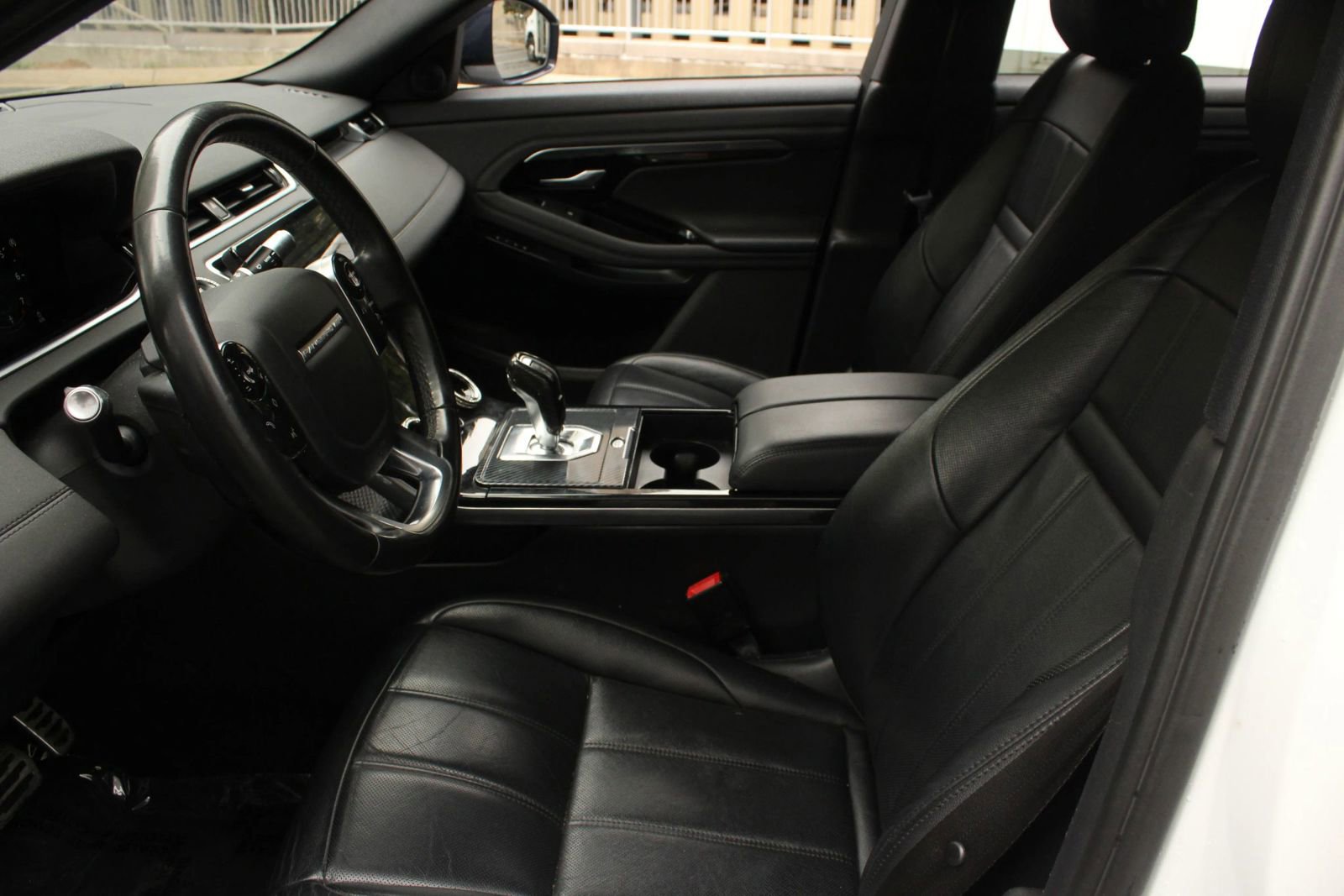 Used 2020 Land Rover Range Rover Evoque SE AWD/4WD image 14