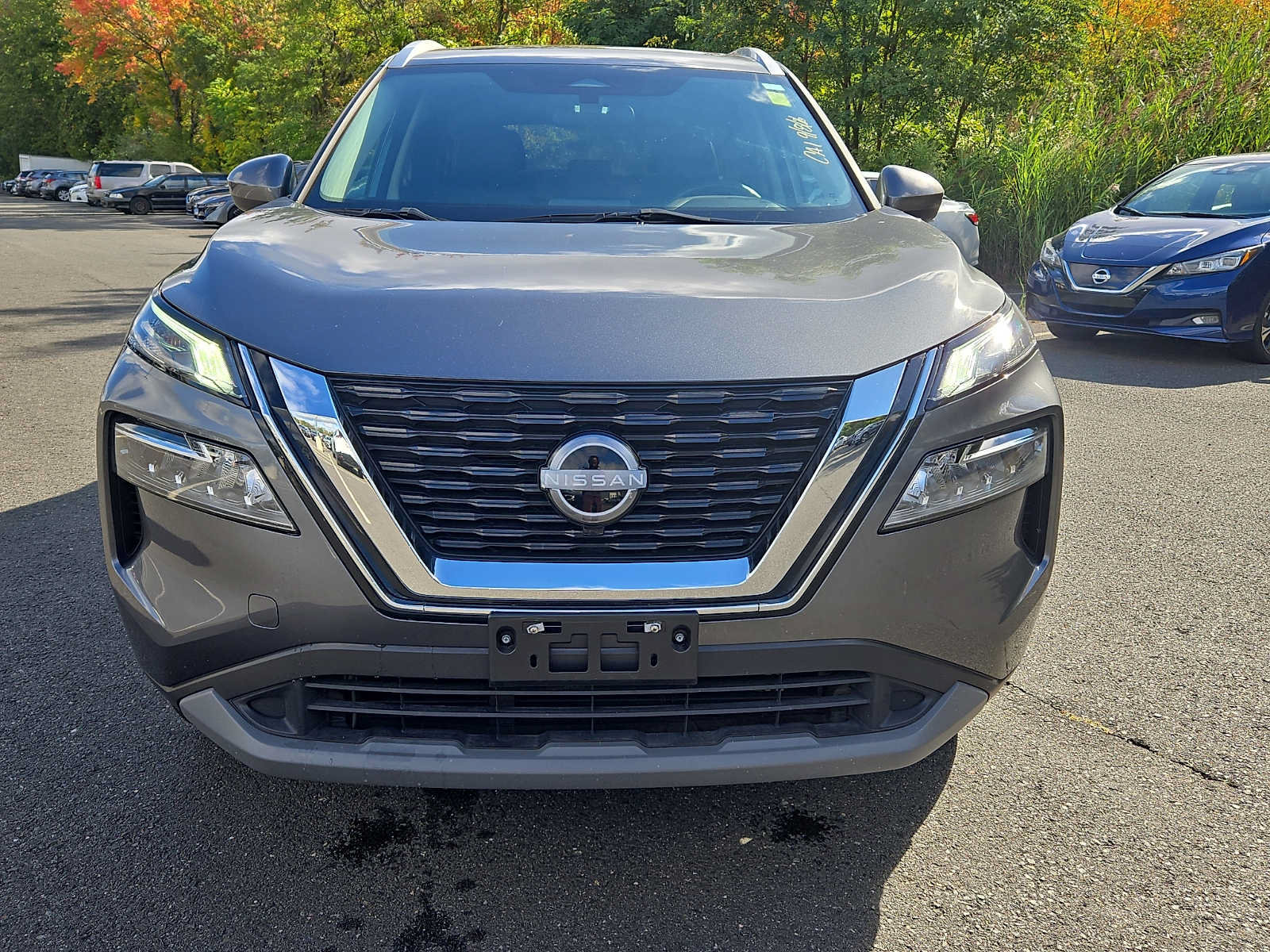 Used 2023 Nissan Rogue SV w/ SV Premium B Package AWD/4WD image 2