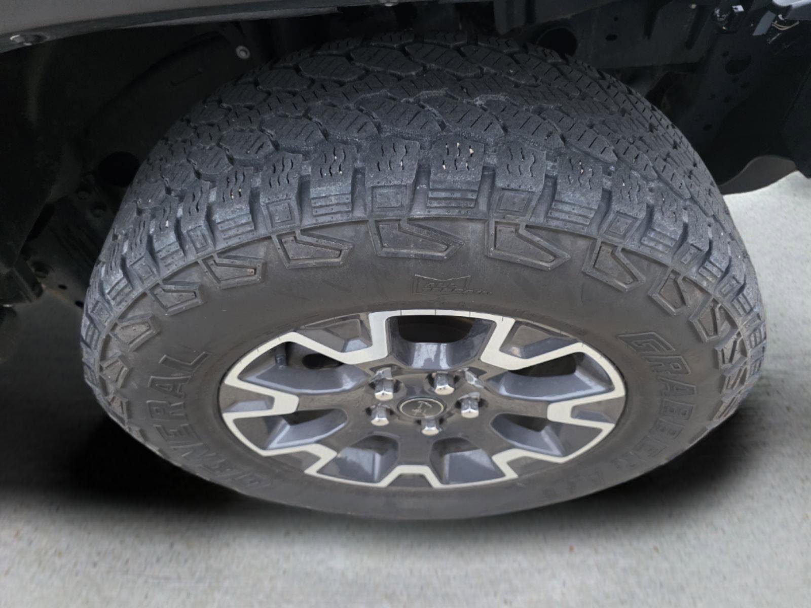 Used 2024 Jeep Wrangler Sahara w/ Safety Group image 45
