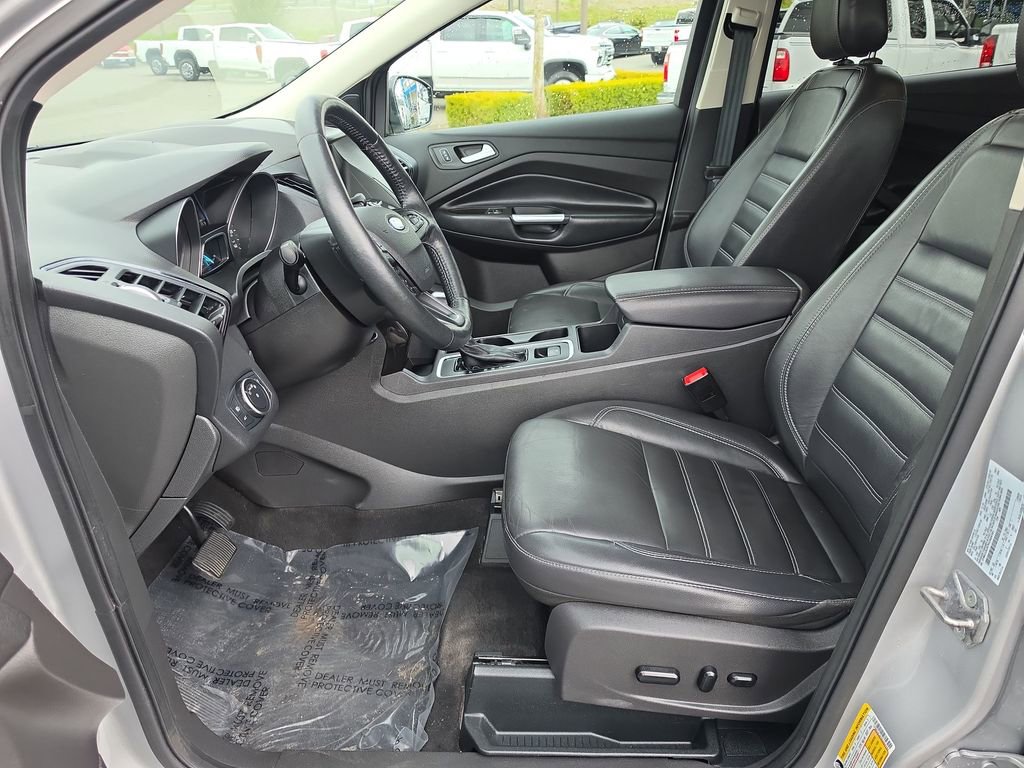 Used 2019 Ford Escape Titanium image 21