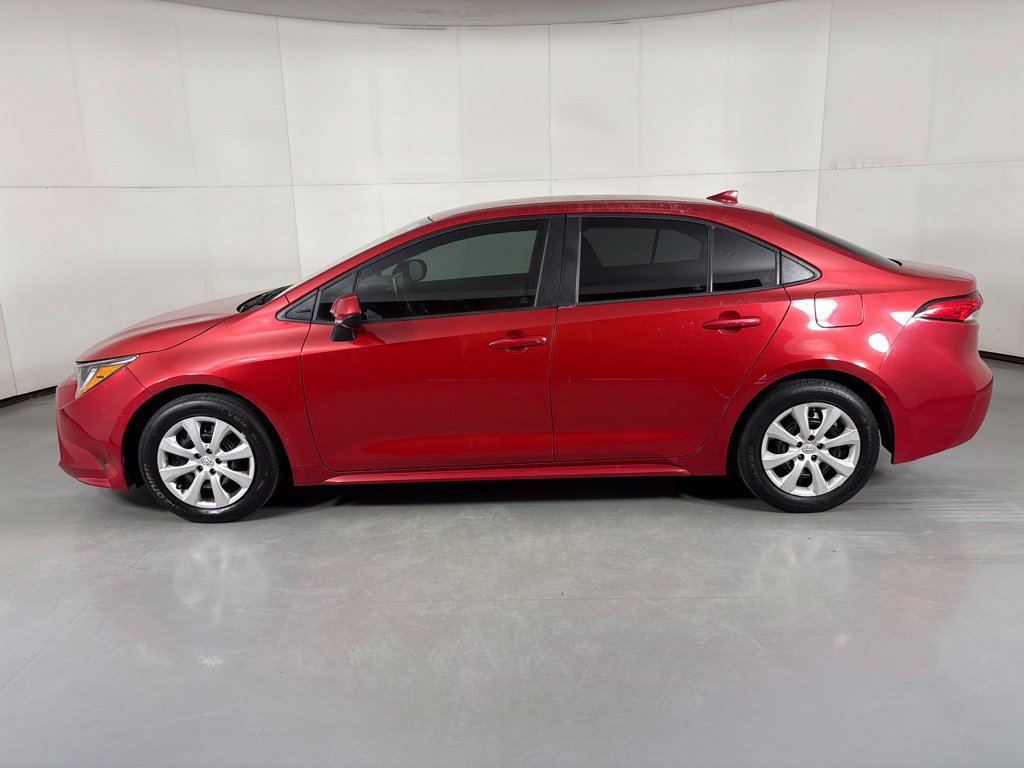 Used 2020 Toyota Corolla LE w/ Carpet Mat Package (TMS) FWD image 5