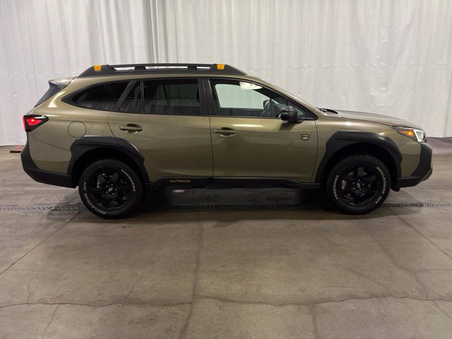 Used 2025 Subaru Outback Wilderness AWD/4WD image 3