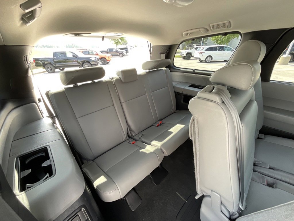 Used 2019 Toyota Sequoia Limited w/ Safety & Convenience Package image 24