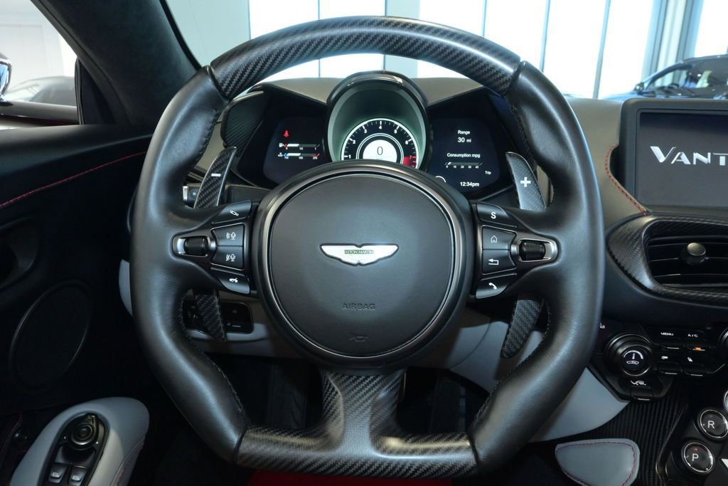 Used 2023 Aston Martin V12 Vantage Roadster RWD image 39