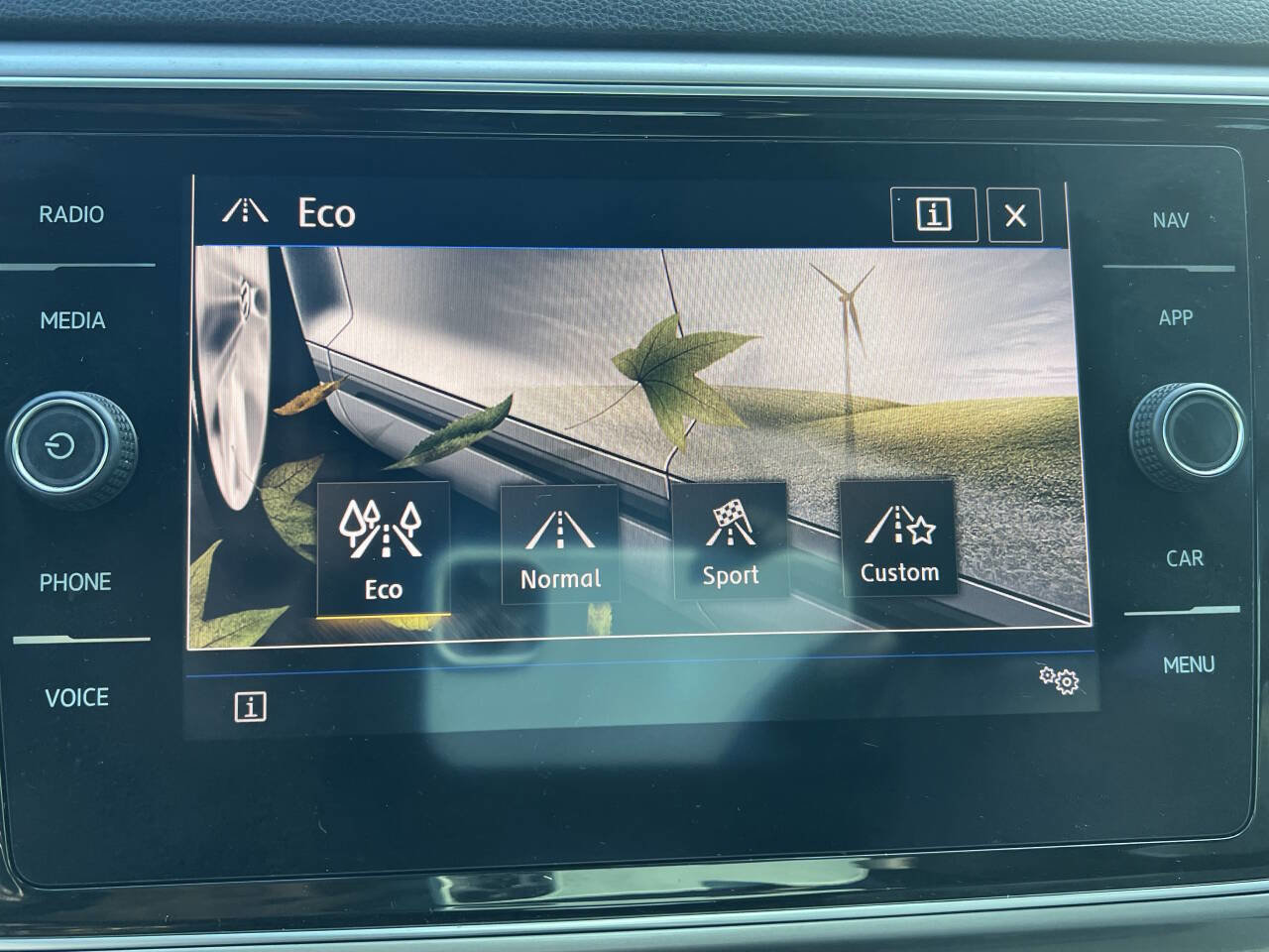 Used 2019 Volkswagen Atlas SEL image 15