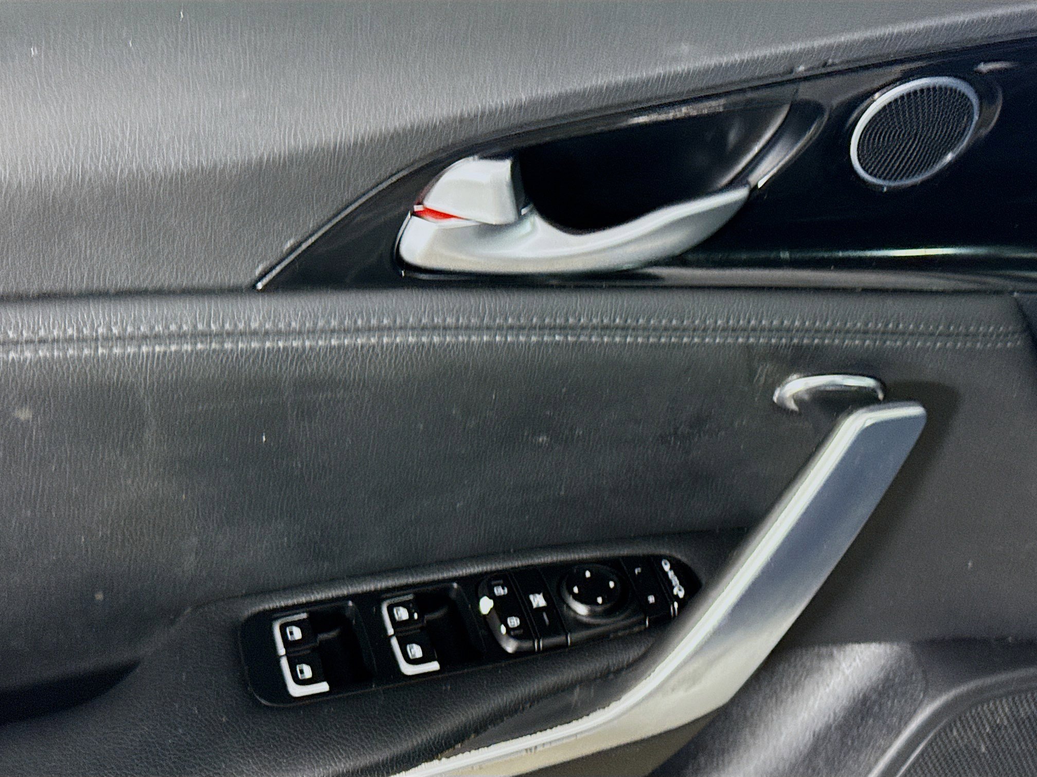 Used 2018 Kia Stinger image 24