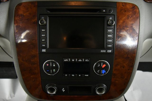 Used 2009 Chevrolet Silverado 3500 LTZ w/ LTZ Plus Package image 4