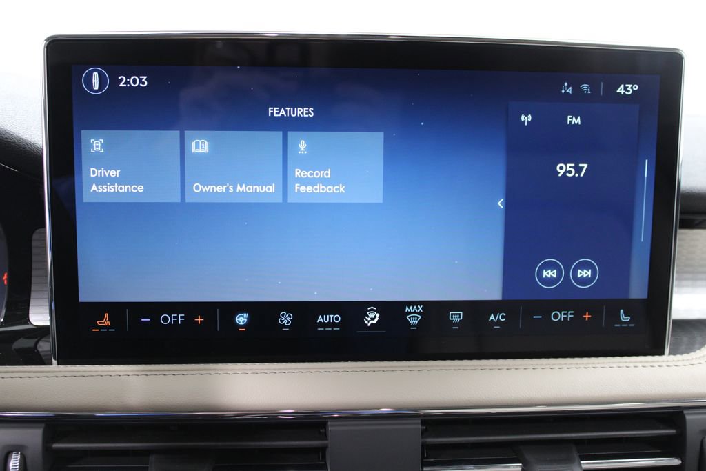 New 2026 Lincoln Corsair Premiere image 50