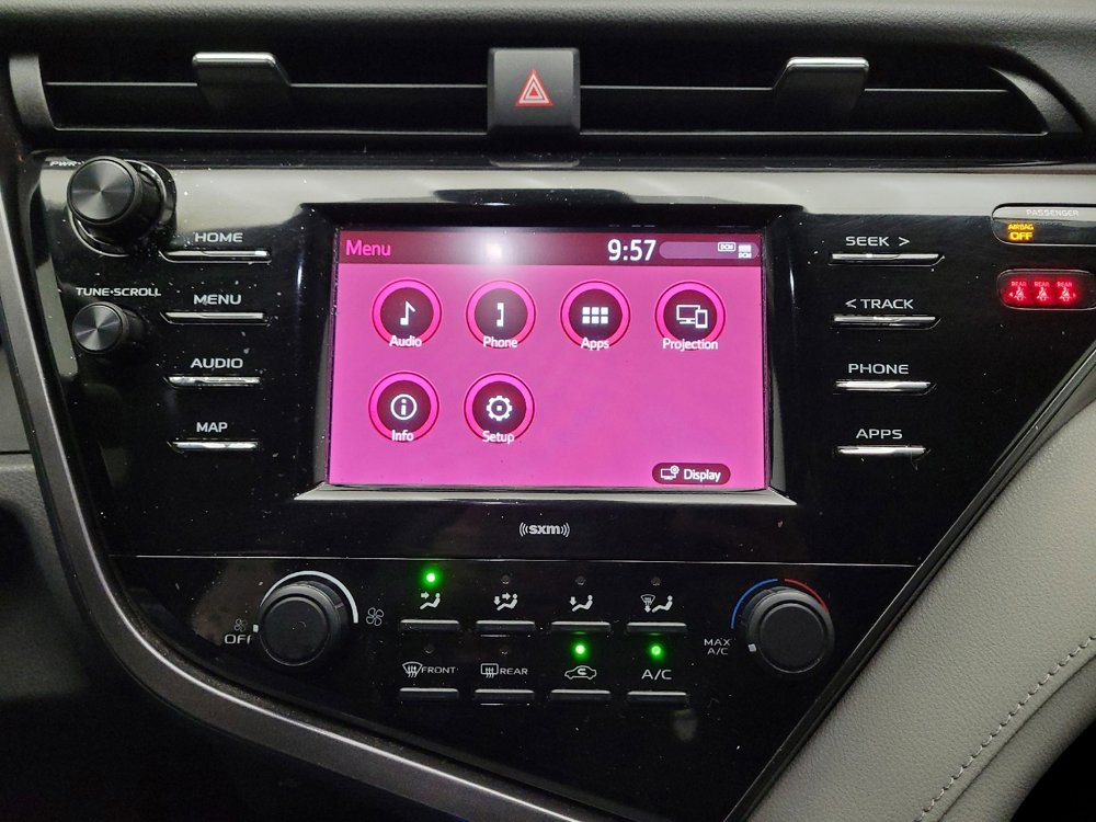 Used 2020 Toyota Camry LE image 25