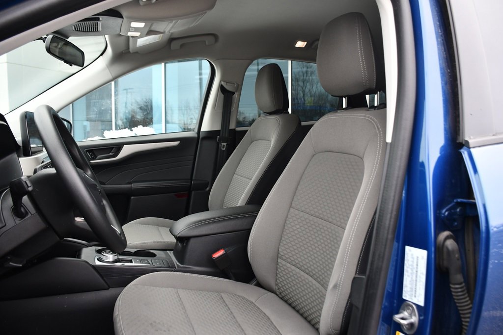 Used 2022 Ford Escape SE image 13