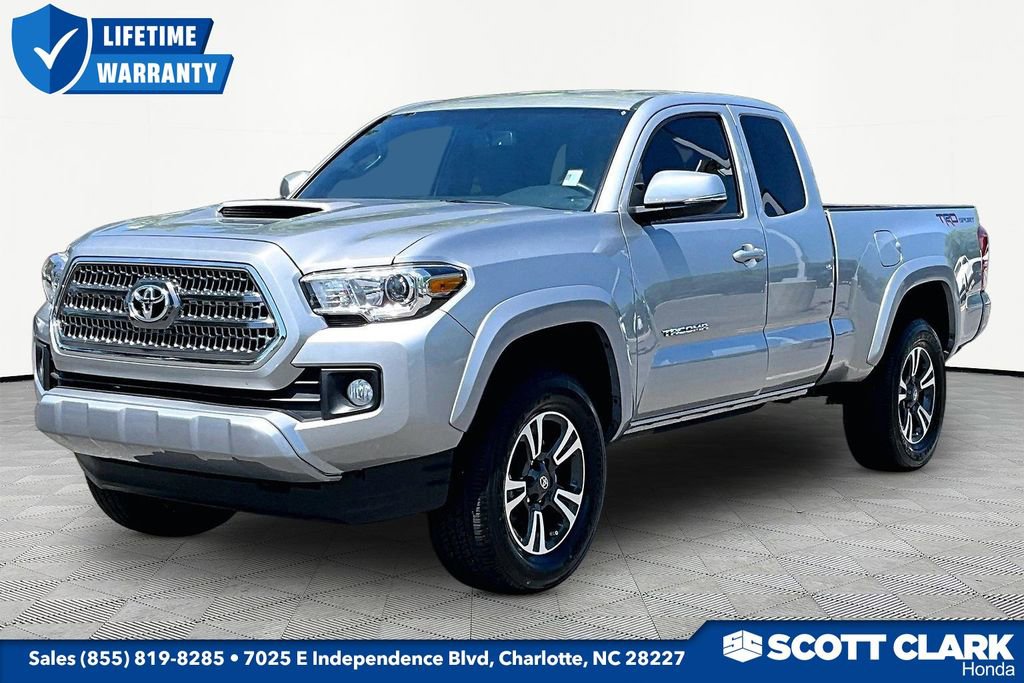 Used 2017 Toyota Tacoma TRD Sport w/ Premium & Technology Package RWD image 3