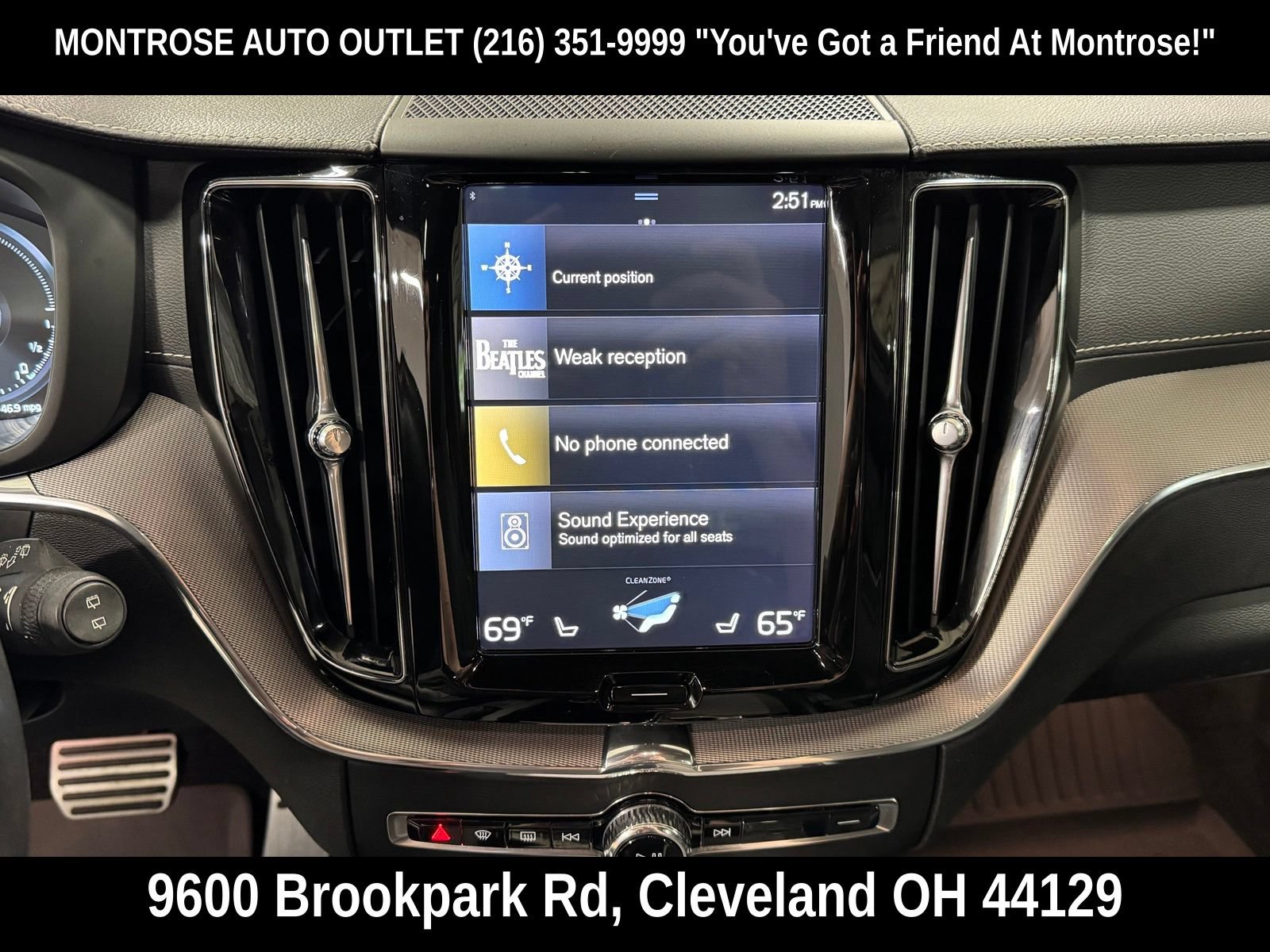 Used 2020 Volvo XC60 T8 R-Design AWD/4WD image 26